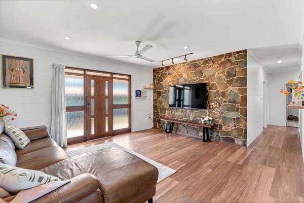 14 Venezia Street, Woree - Image 1