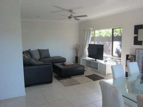 20 Goldberg Close, White Rock - Thumbnail 3
