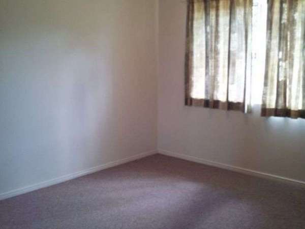 4 Sunrise Street, White Rock - Thumbnail 7