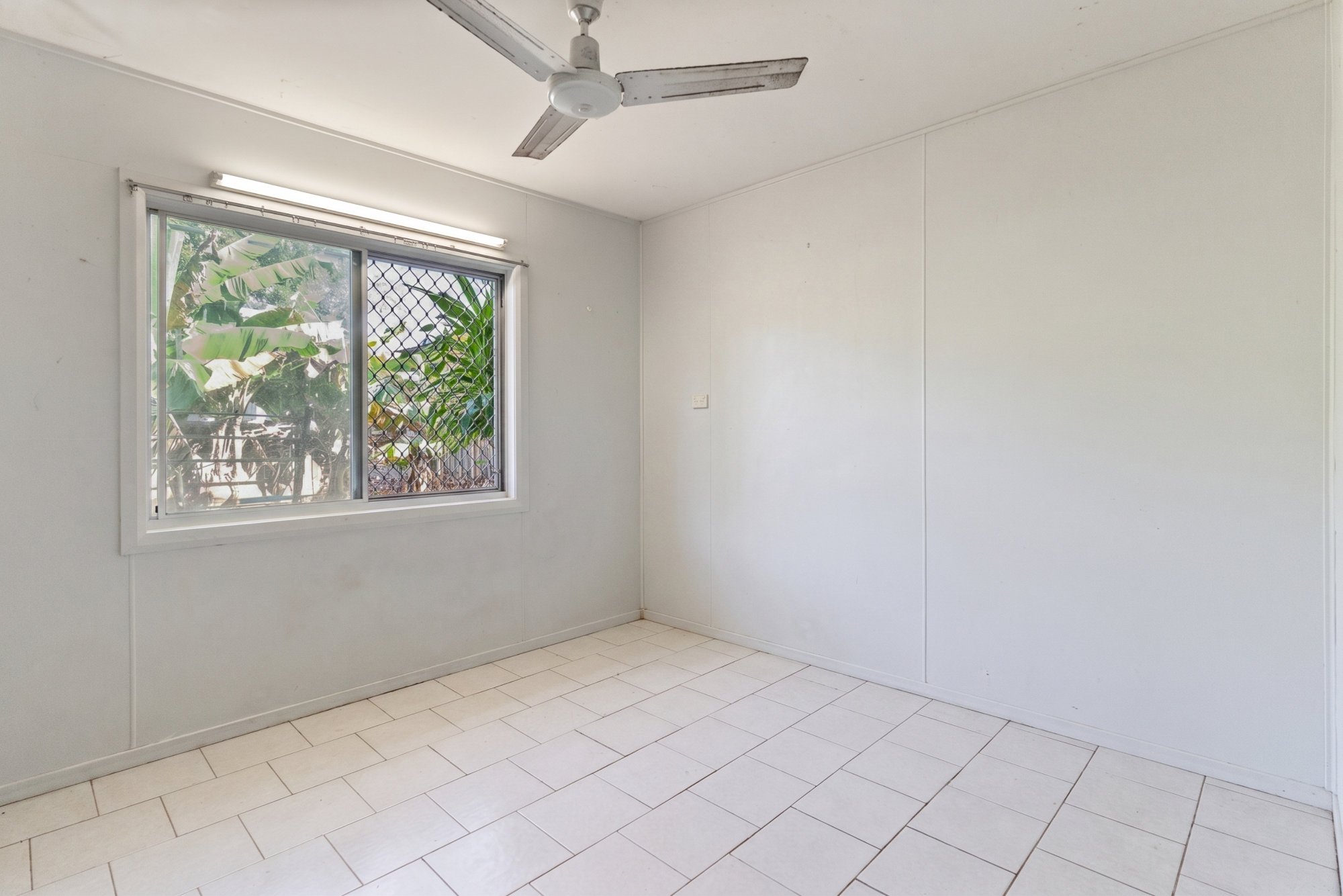 54 Wilks Street, Bungalow - Thumbnail 8