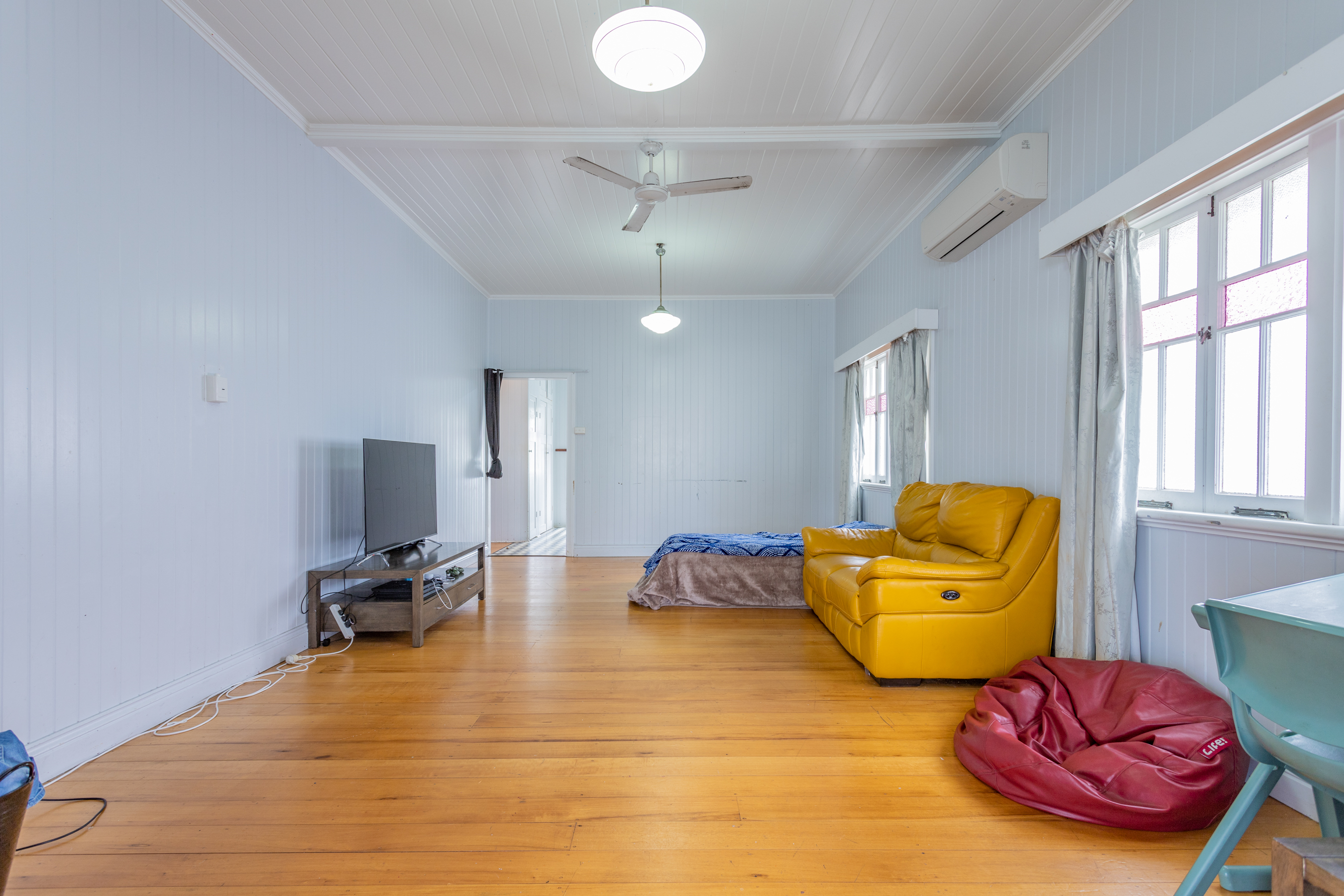 24 Joan Street, Bungalow - Thumbnail 6