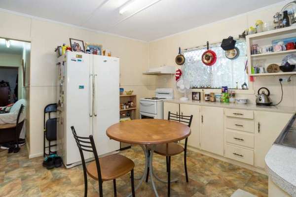 23 Dunn Street, Cairns North - Thumbnail 2