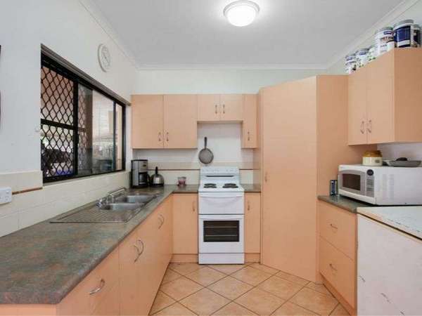 71 Barnard Drive, Mount Sheridan - Thumbnail 5