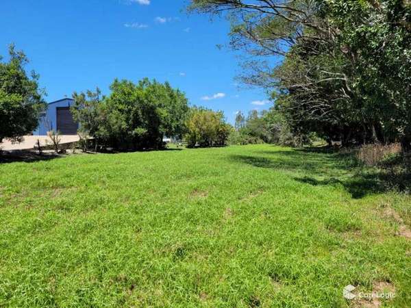 99 MCILWRAITH STREET, Ingham - Thumbnail 2