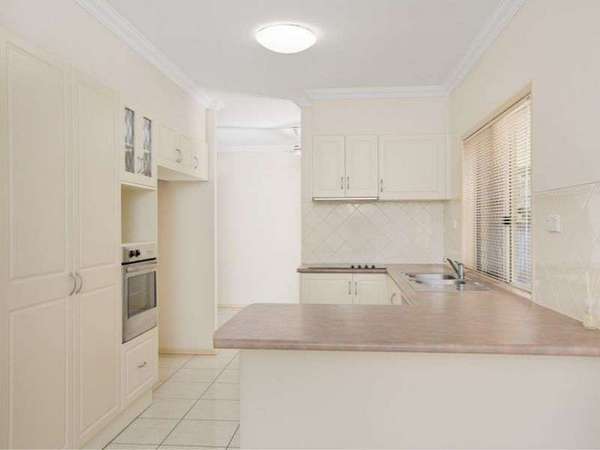 1 Bridge Close, Brinsmead - Thumbnail 7