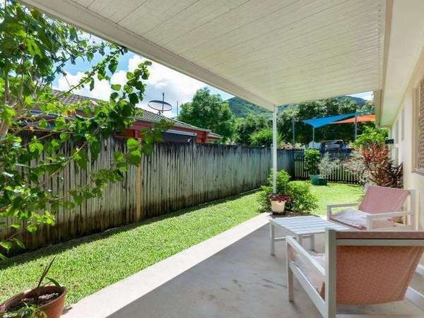 7 Silky Oak Court, Mooroobool - Thumbnail 3