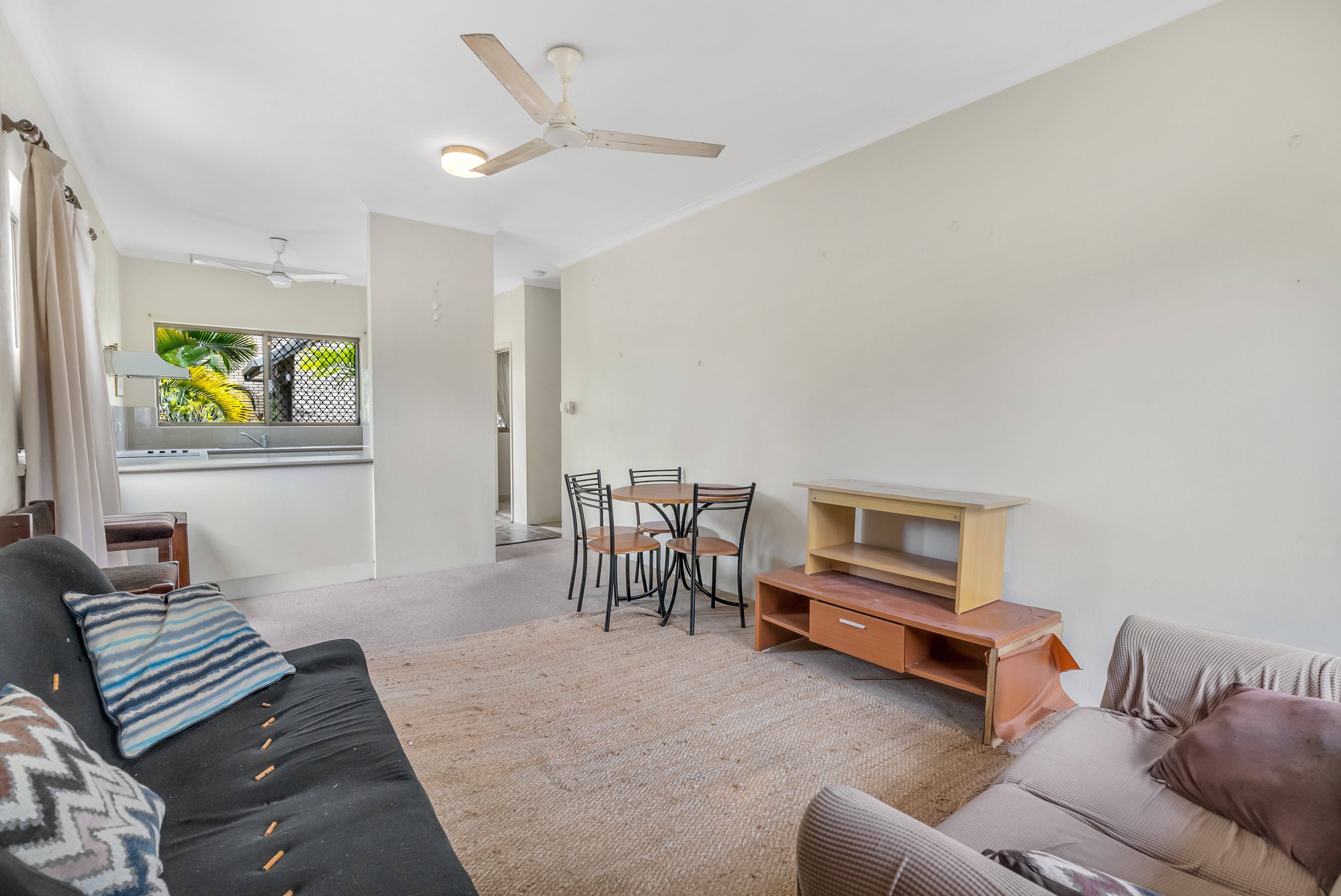 27/21 Poinciana St, Holloways Beach - Thumbnail 5