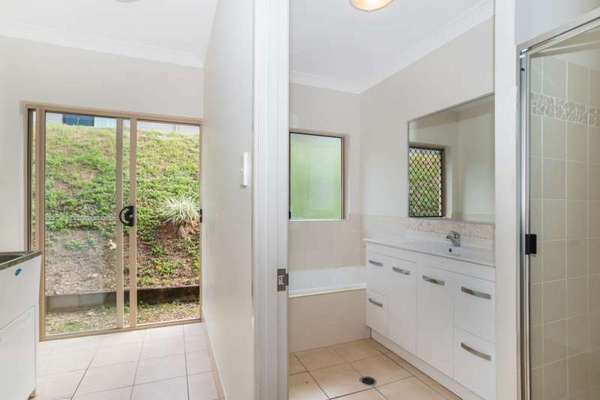 15 Ellie Banning Close, Redlynch - Thumbnail 6