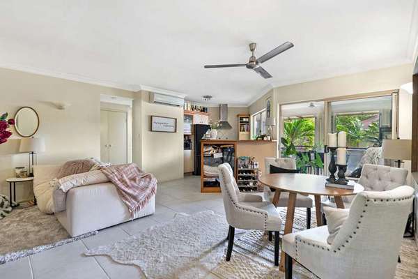 813/2-10 Greenslopes Street, Cairns North - Thumbnail 7
