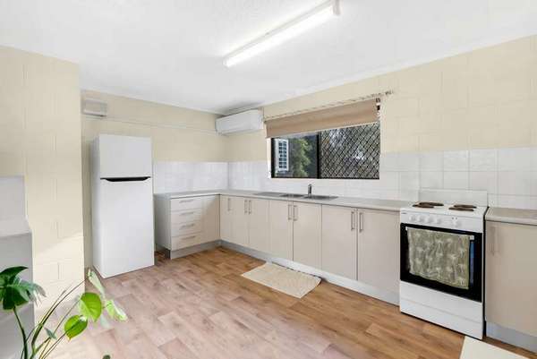 4/10 Girralong Street, Woree - Thumbnail 8