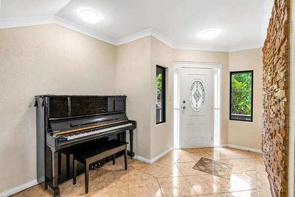 14 Lake Morris Road, Kanimbla - Thumbnail 4