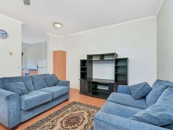 3/113 Buchan Street, Bungalow - Thumbnail 2