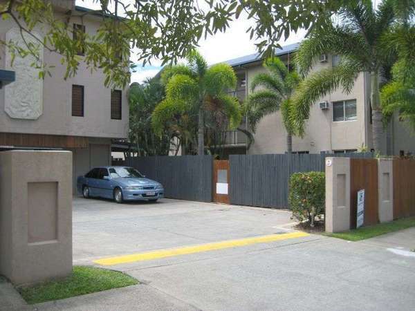 201/4 Grantala Street, Manoora - Thumbnail 2