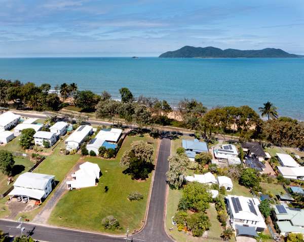 52 Seafarer Street, Mission Beach - Image 1