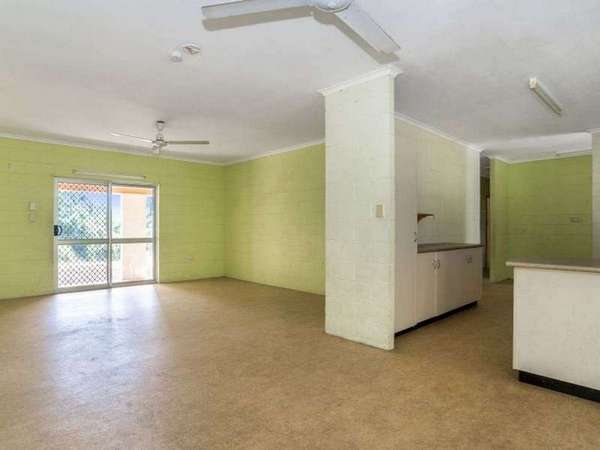 32 HARVEY ROAD, Redlynch - Thumbnail 4