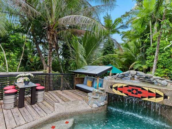 68-70 Cassowary Street, Freshwater - Thumbnail 7