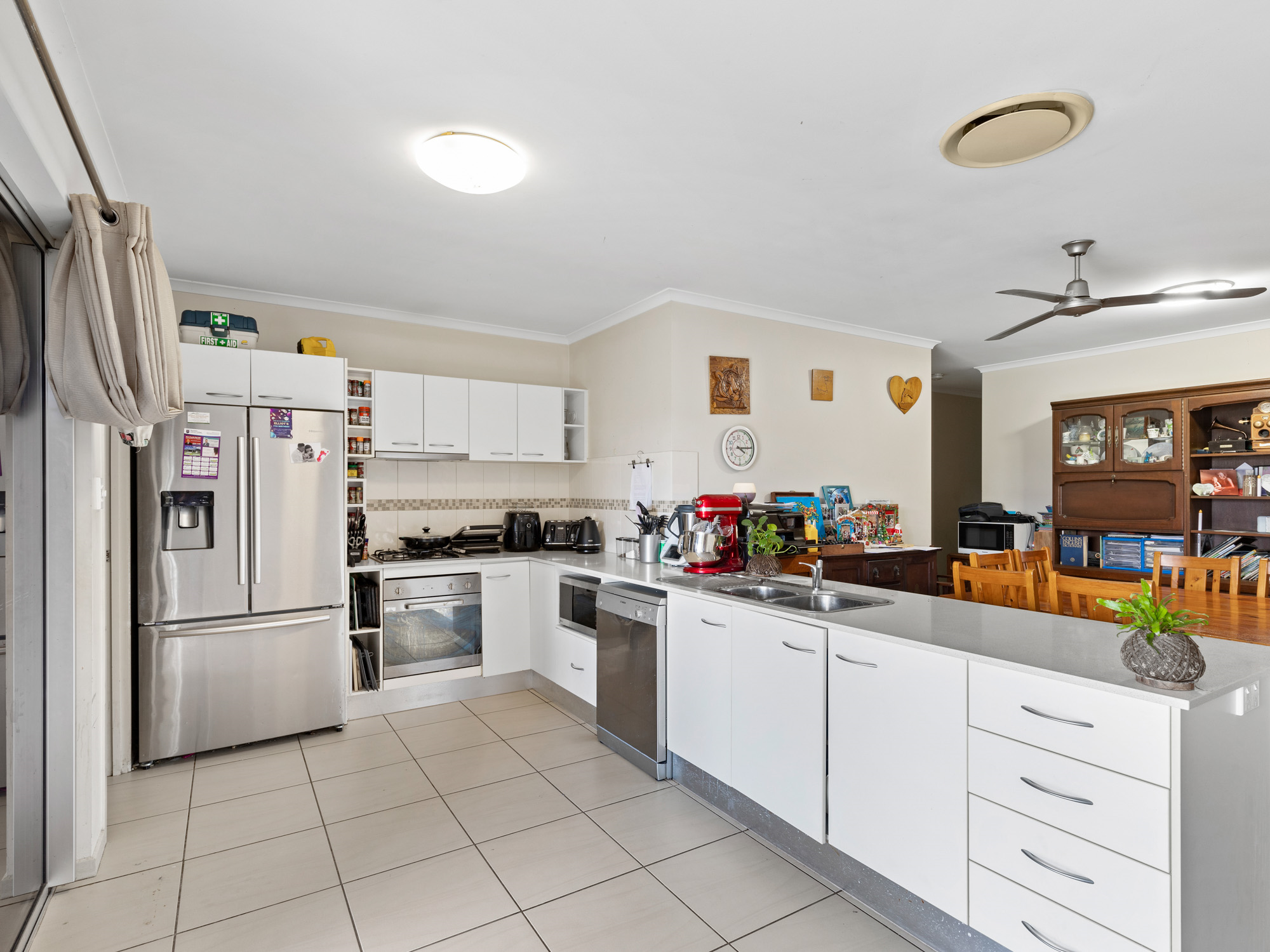 14 Mallory Close, Edmonton - Thumbnail 5