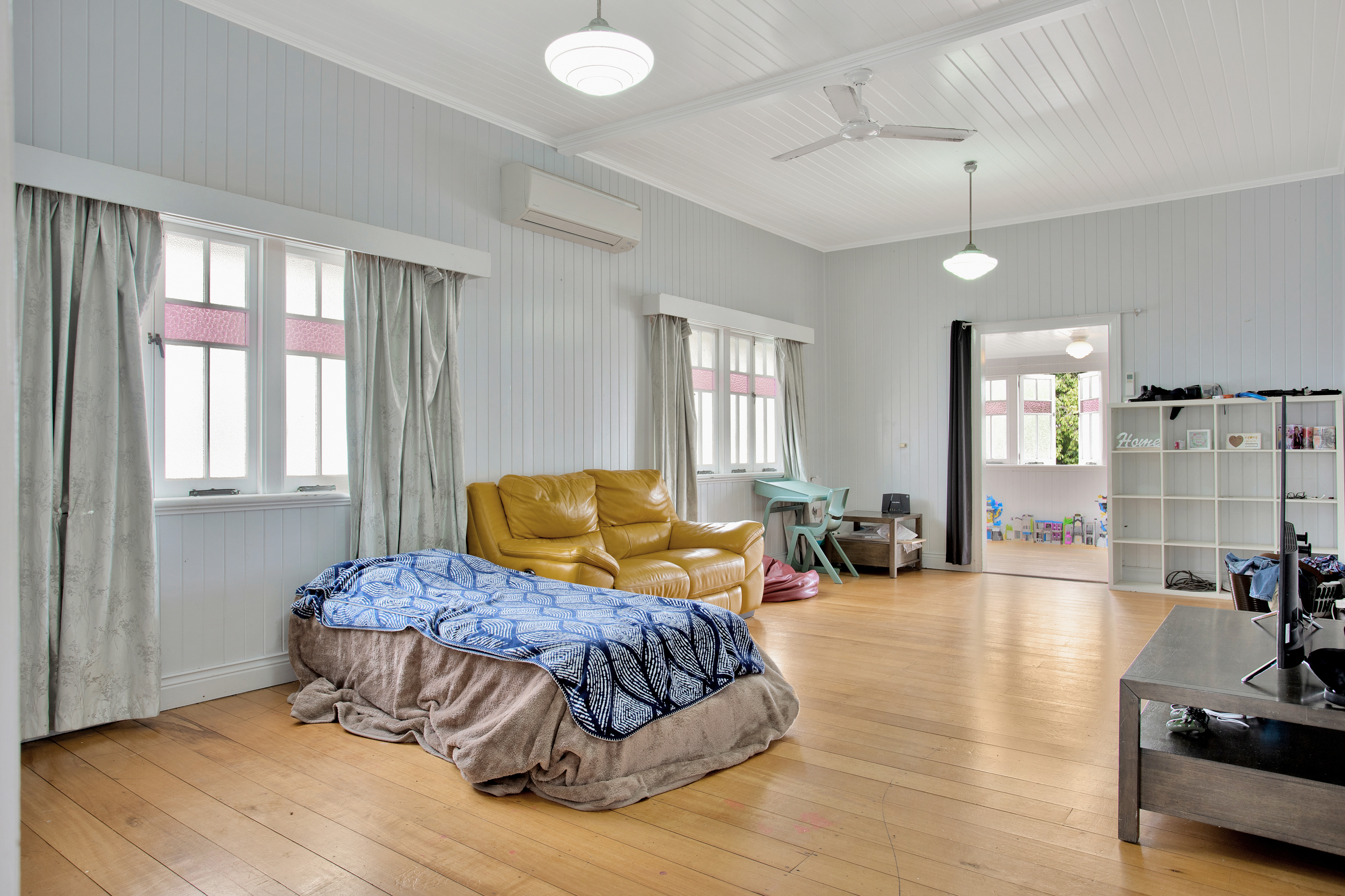 24 Joan Street, Bungalow - Thumbnail 5