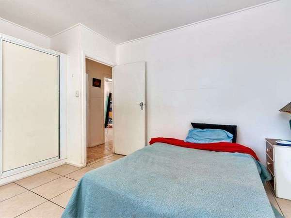 35 Christensen Street, Machans Beach - Thumbnail 7