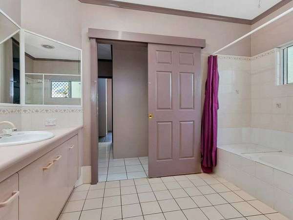 13 Dodd Court, Mooroobool - Thumbnail 7
