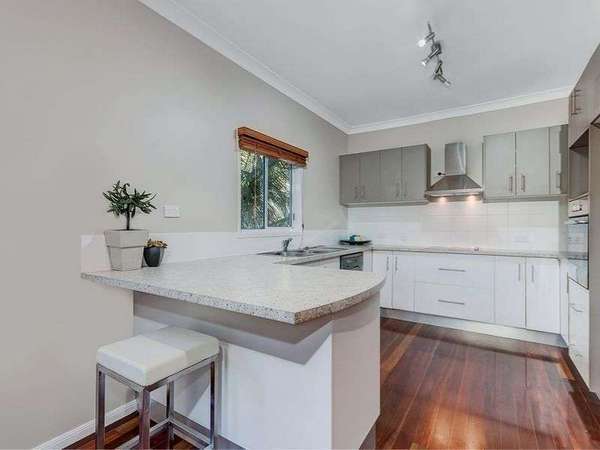 1/3 Guava Street, Holloways Beach - Thumbnail 3