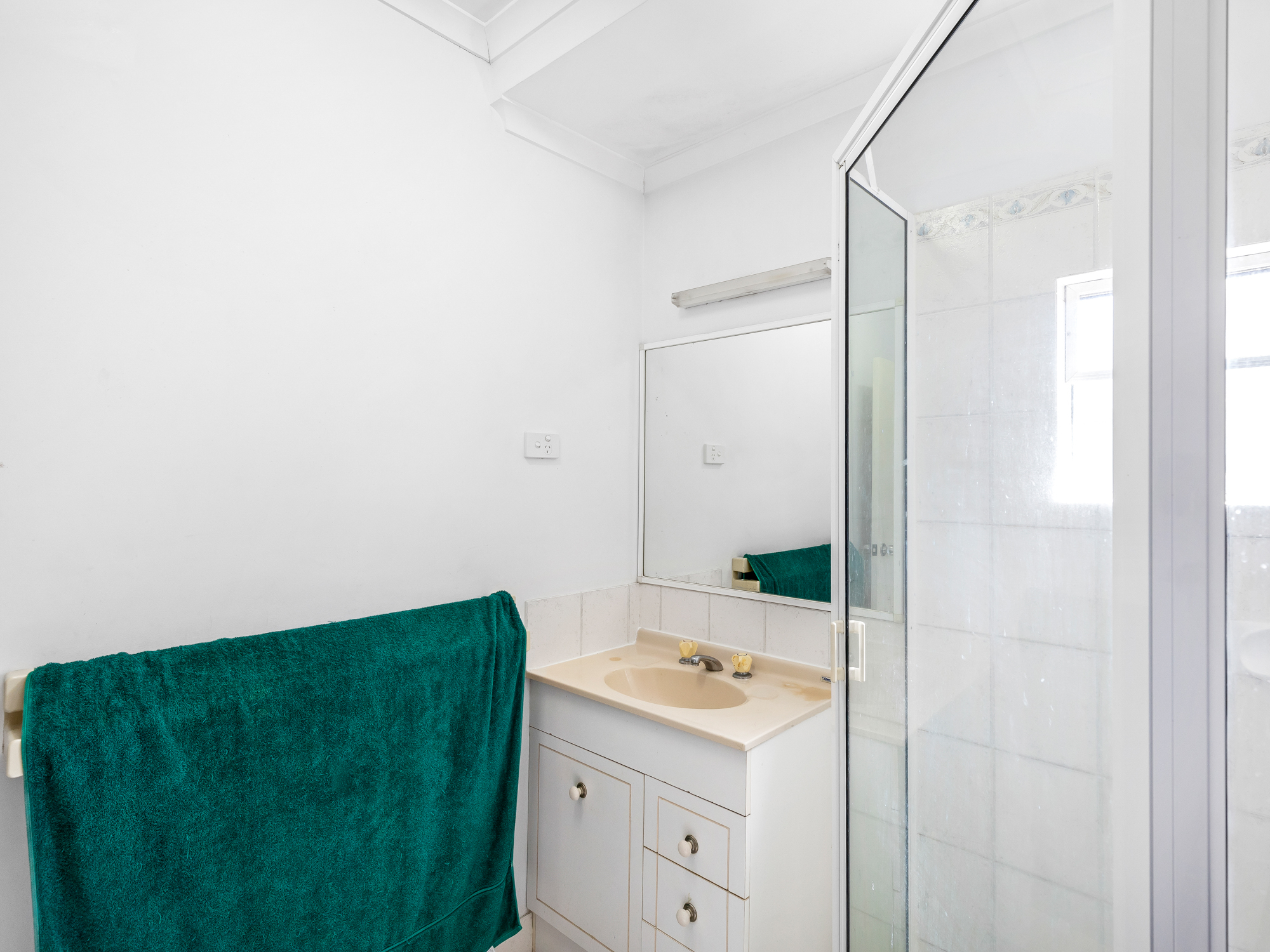 2/9 Balaclava Rd, Earlville - Thumbnail 8