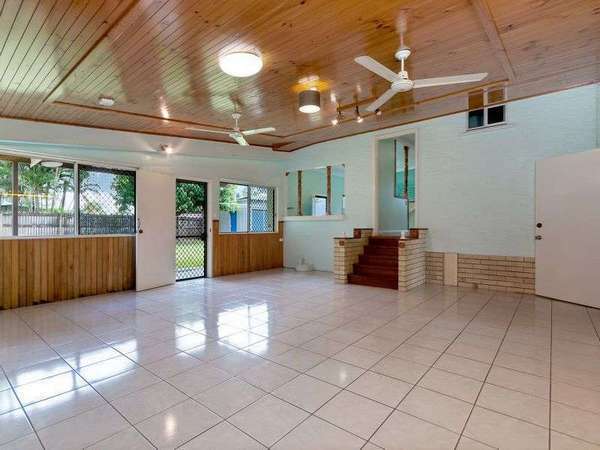 66 Cochrane Street, Mooroobool - Thumbnail 2