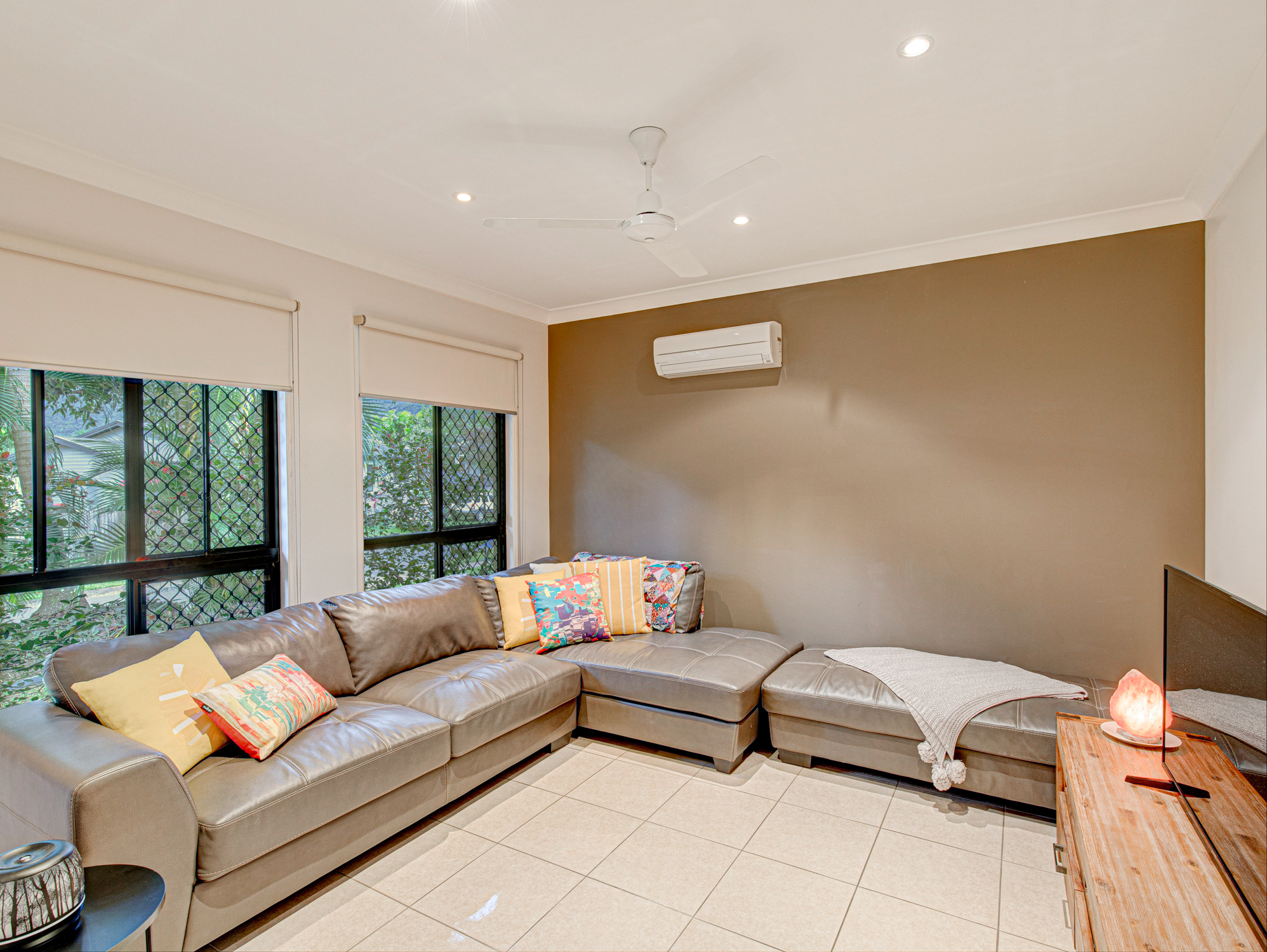 4 Kerlin Close, Redlynch - Thumbnail 2