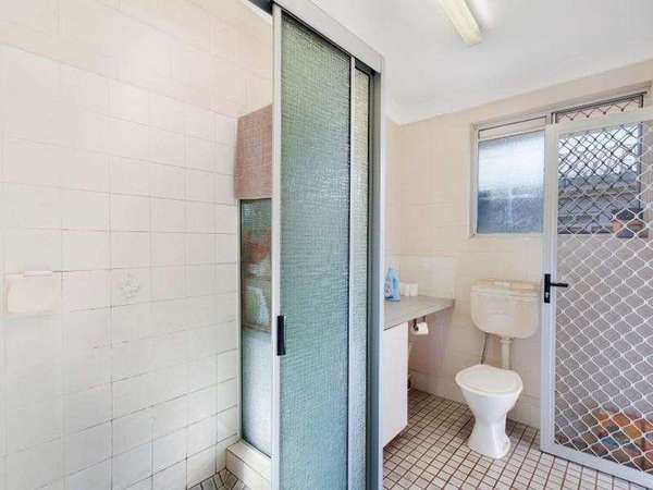 2/15 Kidston Street, Bungalow - Thumbnail 6