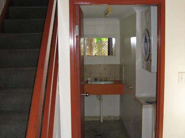 1/390 Mayers Street, Edge Hill - Thumbnail 5
