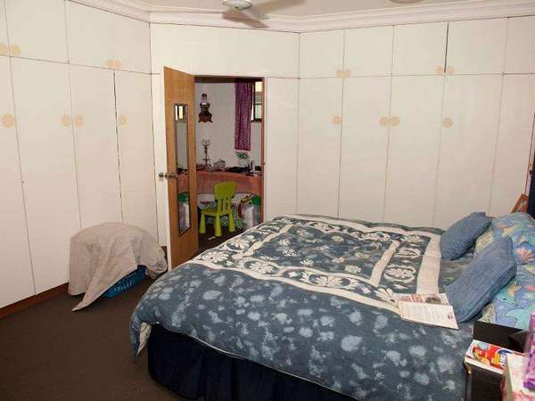 7 Primrose Street, Mooroobool - Thumbnail 8