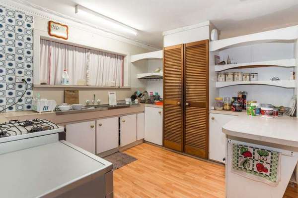 266 McCoombe Street, Westcourt - Thumbnail 4