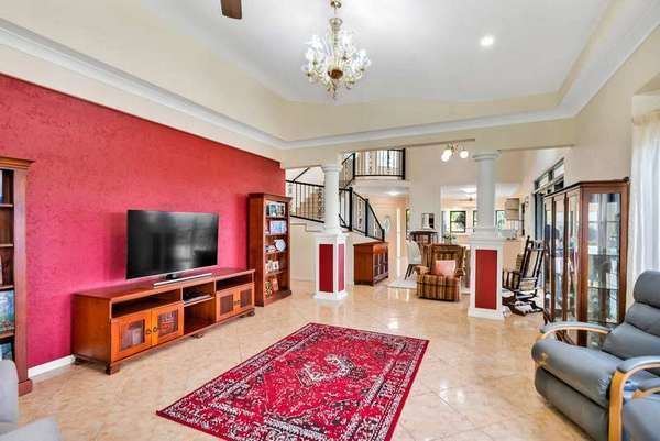 14 Lake Morris Road, Kanimbla - Thumbnail 2