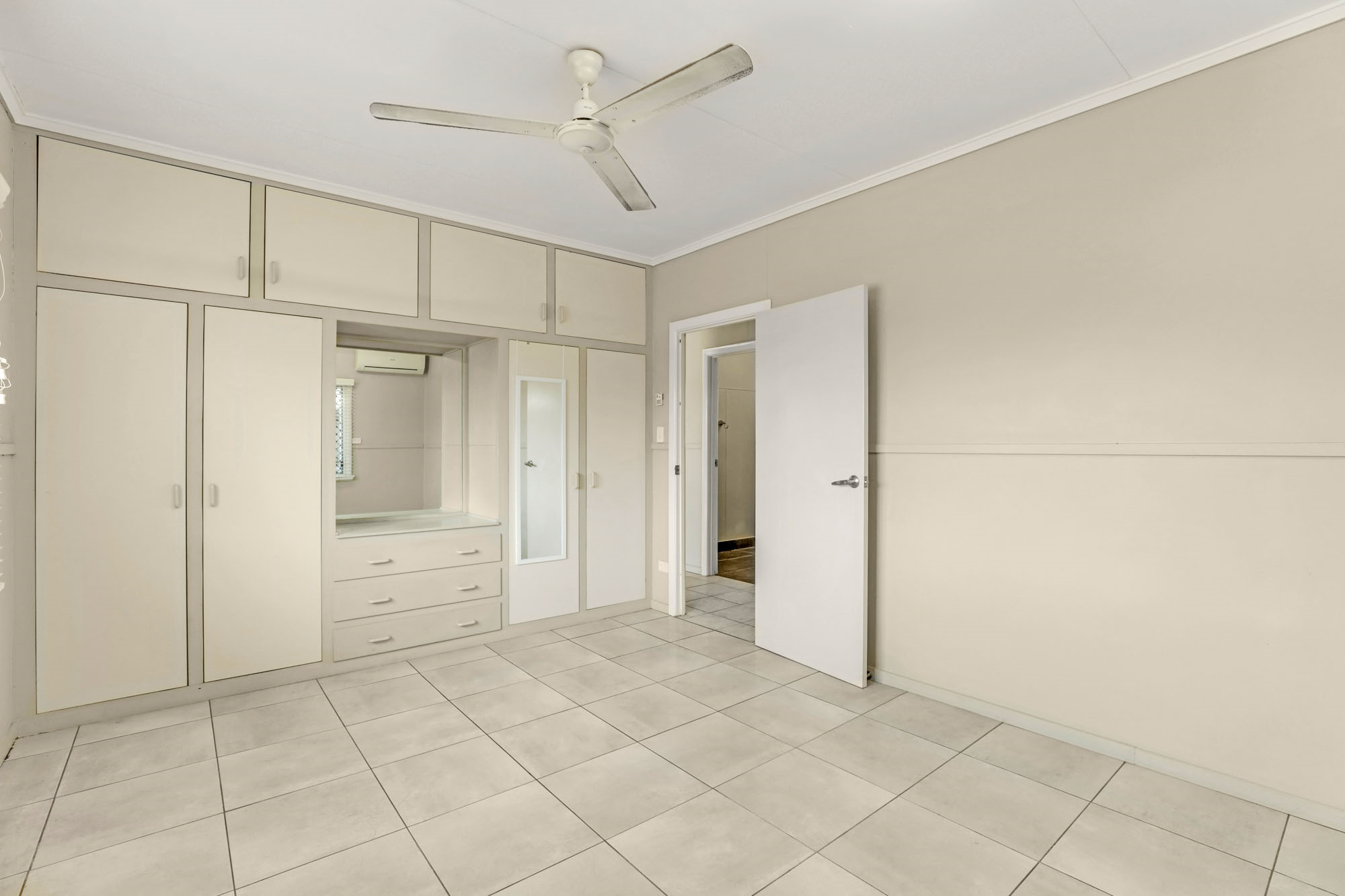 253 Spence Street, Bungalow - Thumbnail 5