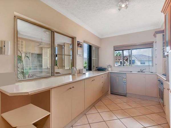 705/2 Greenslopes Street,, Cairns North - Thumbnail 6