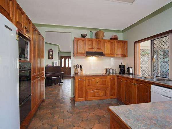 25 View Street, Brinsmead - Thumbnail 4