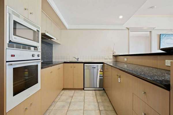 11/73 Spence Street, Cairns City - Thumbnail 6