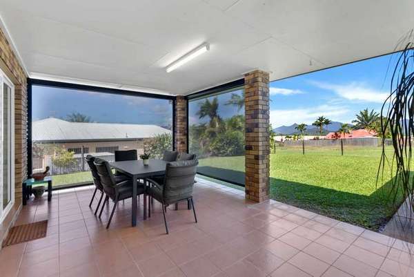 15 Hazelwood Close, Mount Sheridan - Thumbnail 6