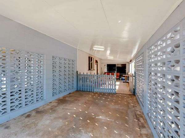 35 Christensen Street, Machans Beach - Thumbnail 4