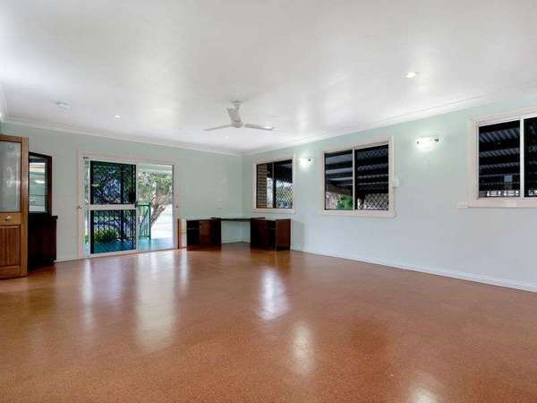 66 Cochrane Street, Mooroobool - Thumbnail 3