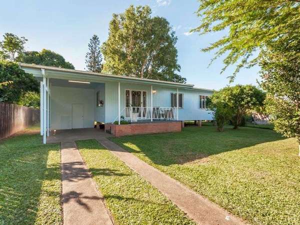 9 Jackson Close, Westcourt - Thumbnail 6