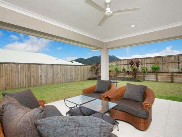 15 Laguna Ave, Redlynch - Thumbnail 2