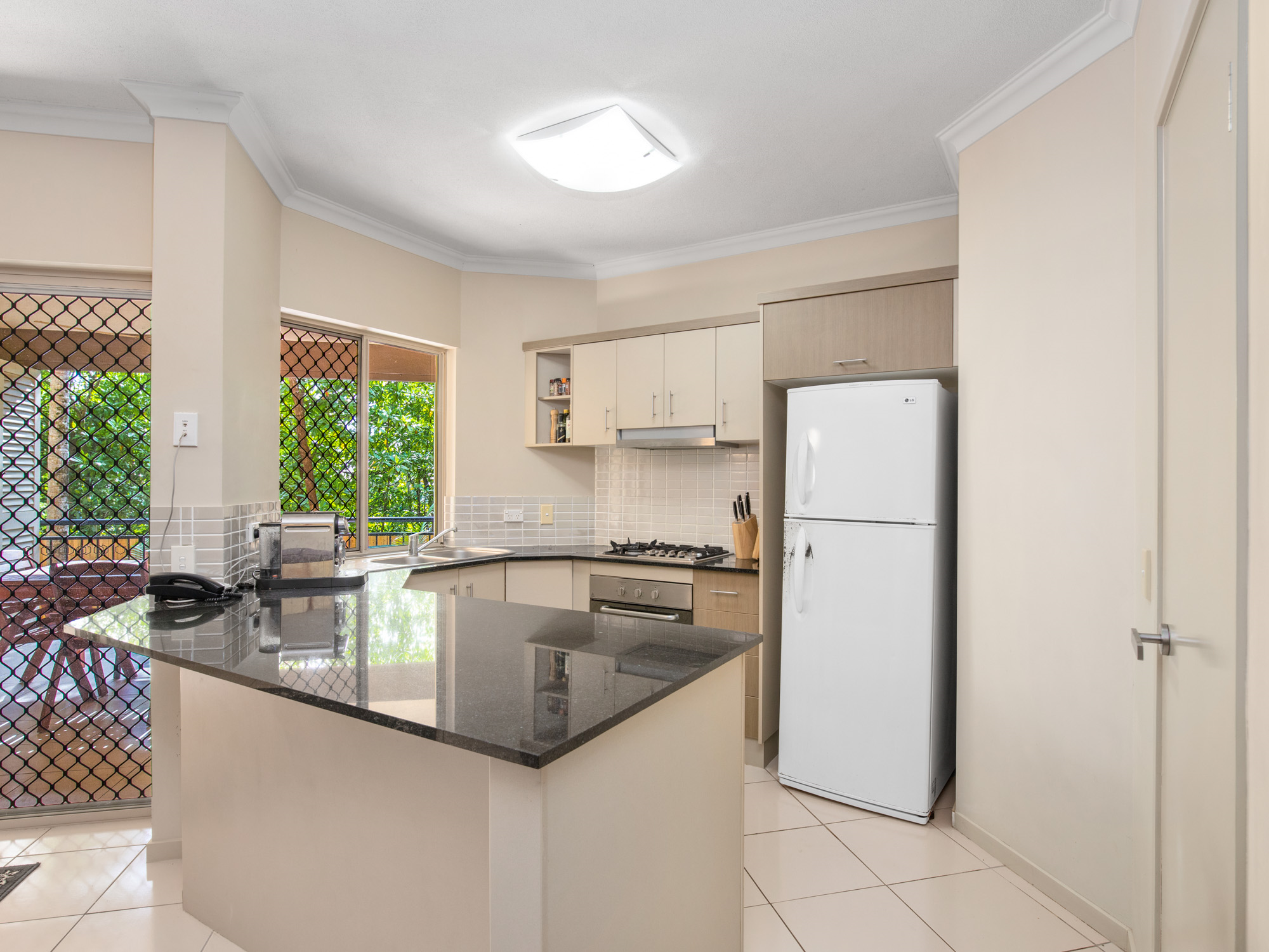 204/12-21 Gregory Street, Westcourt - Thumbnail 3