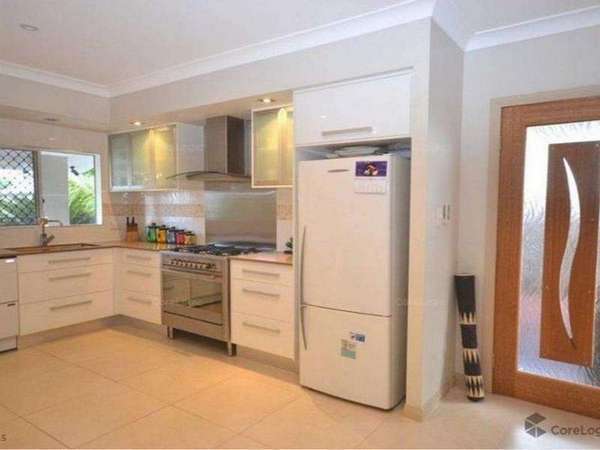 10 Donovan Close, Edmonton - Thumbnail 2