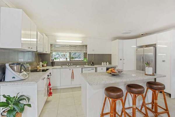 6-8 Pennine Close, Smithfield - Thumbnail 4