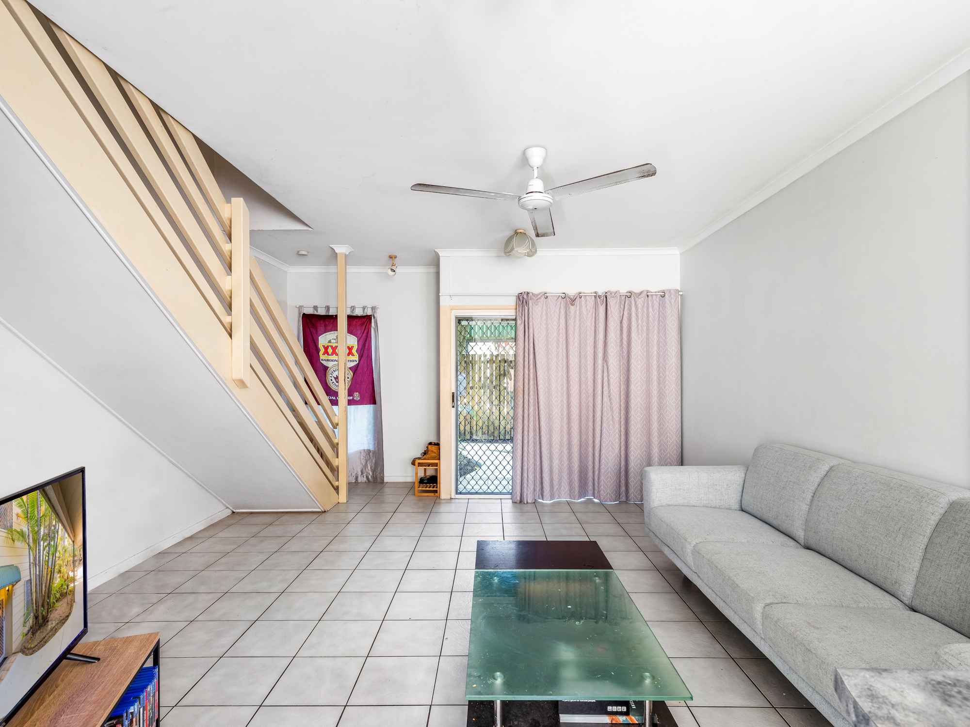2/9 Balaclava Rd, Earlville - Thumbnail 5