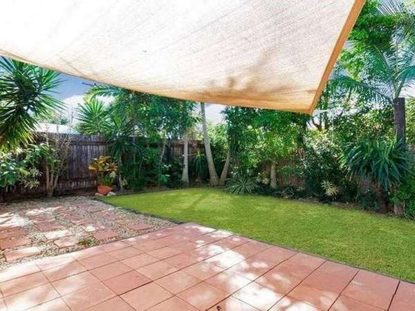 16 Silky Oak Court, Mooroobool - Thumbnail 2