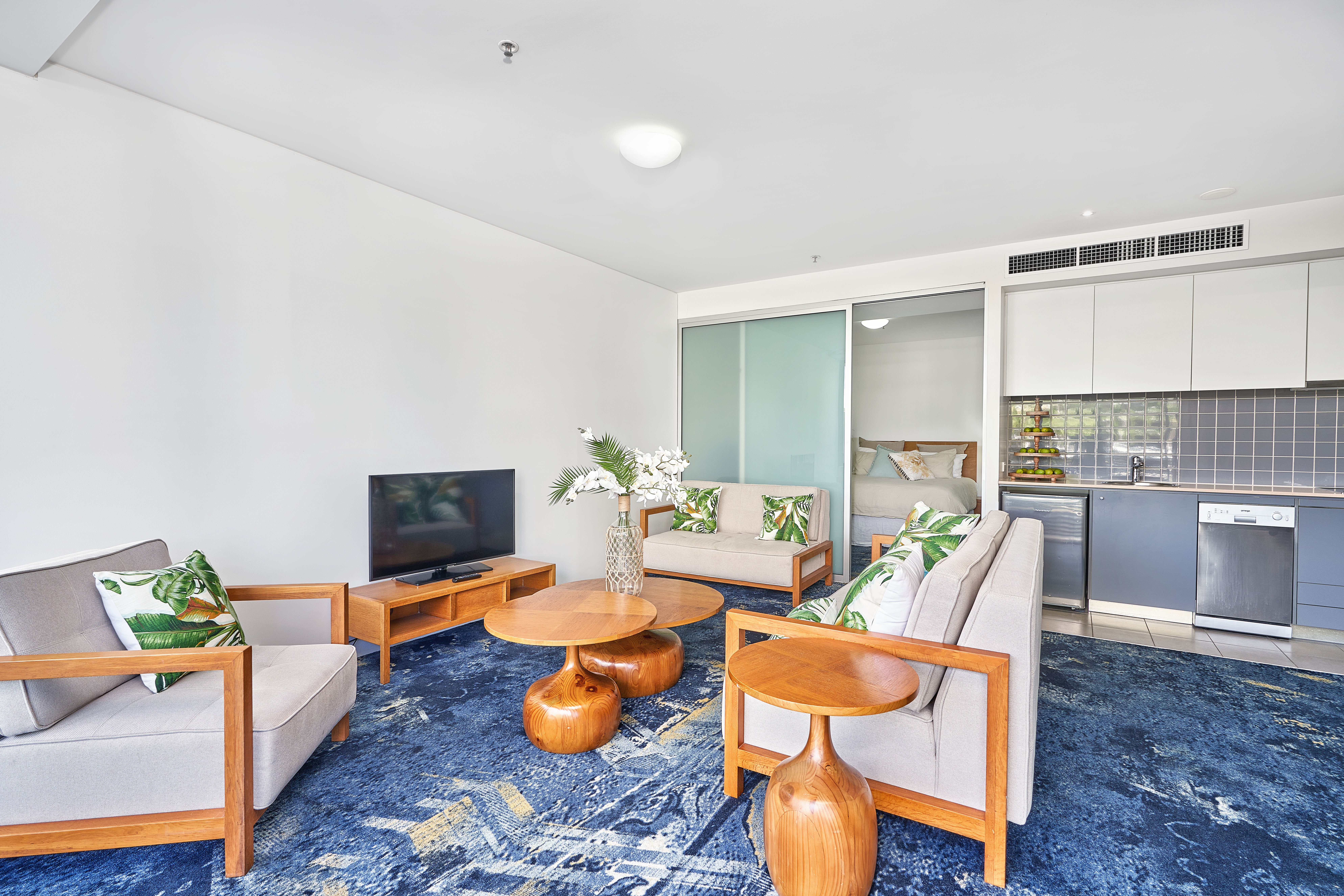 407/1 MARLIN PARADE, Cairns City - Thumbnail 4