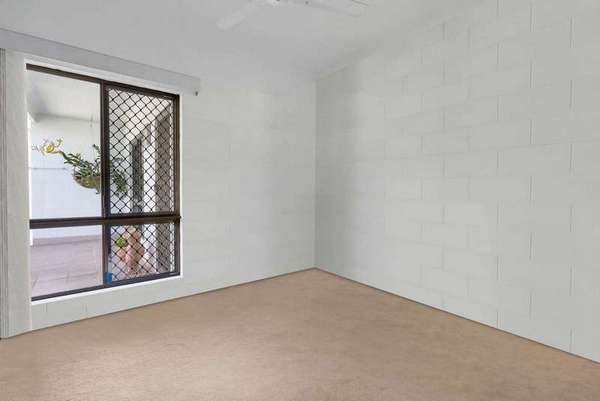 17 Adventure Close, Bentley Park - Thumbnail 7