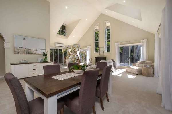 8 Waterfall Close, Edmonton - Thumbnail 5